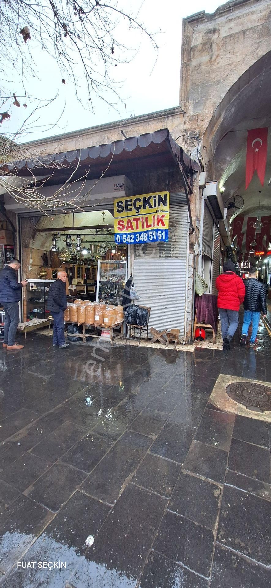Eyyübiye Pınarbaşı Satılık Dükkan & Mağaza Tarihii Bakırcılar  çarşısı meydanında dükkanlar