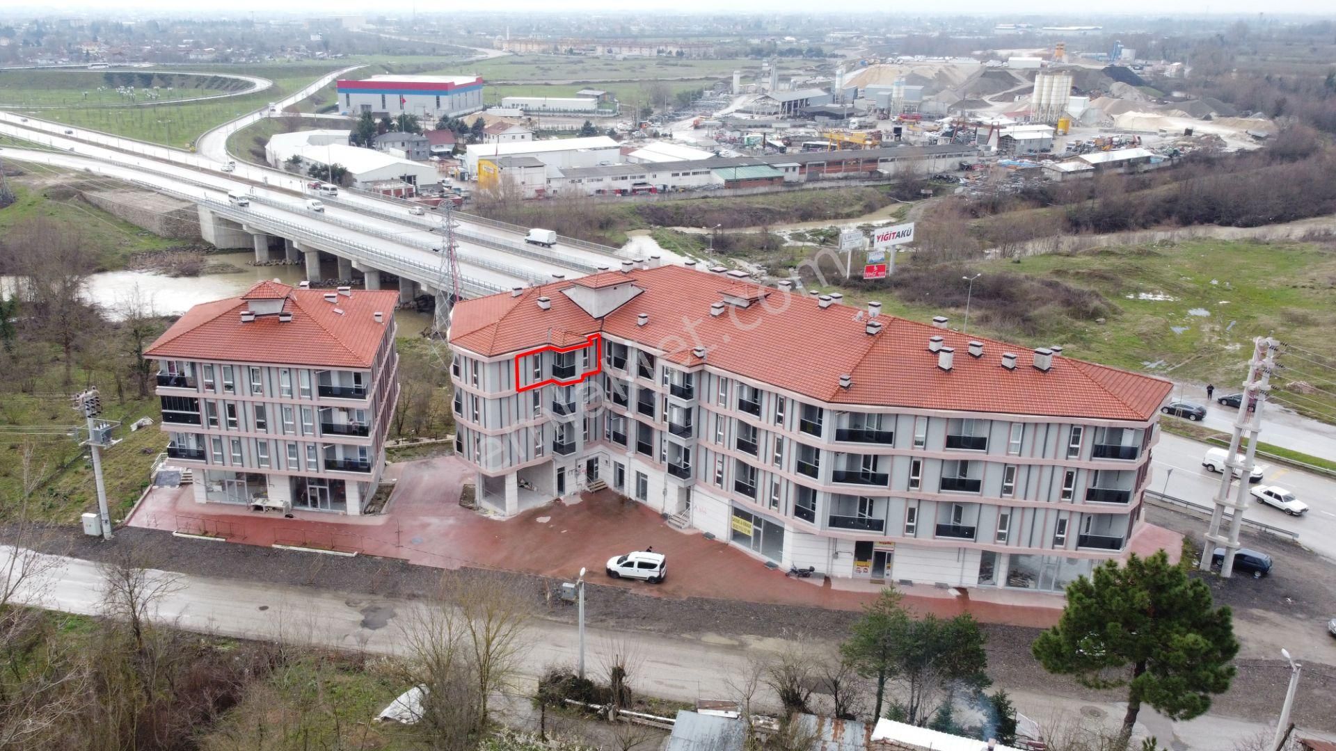 Düzce Merkez Orhangazi Satılık Daire  ORHANGAZİ MH.DE AKCAKOCA YOLU ÜZERİNDE SATILIK SIFIR 1+1 DAİRE