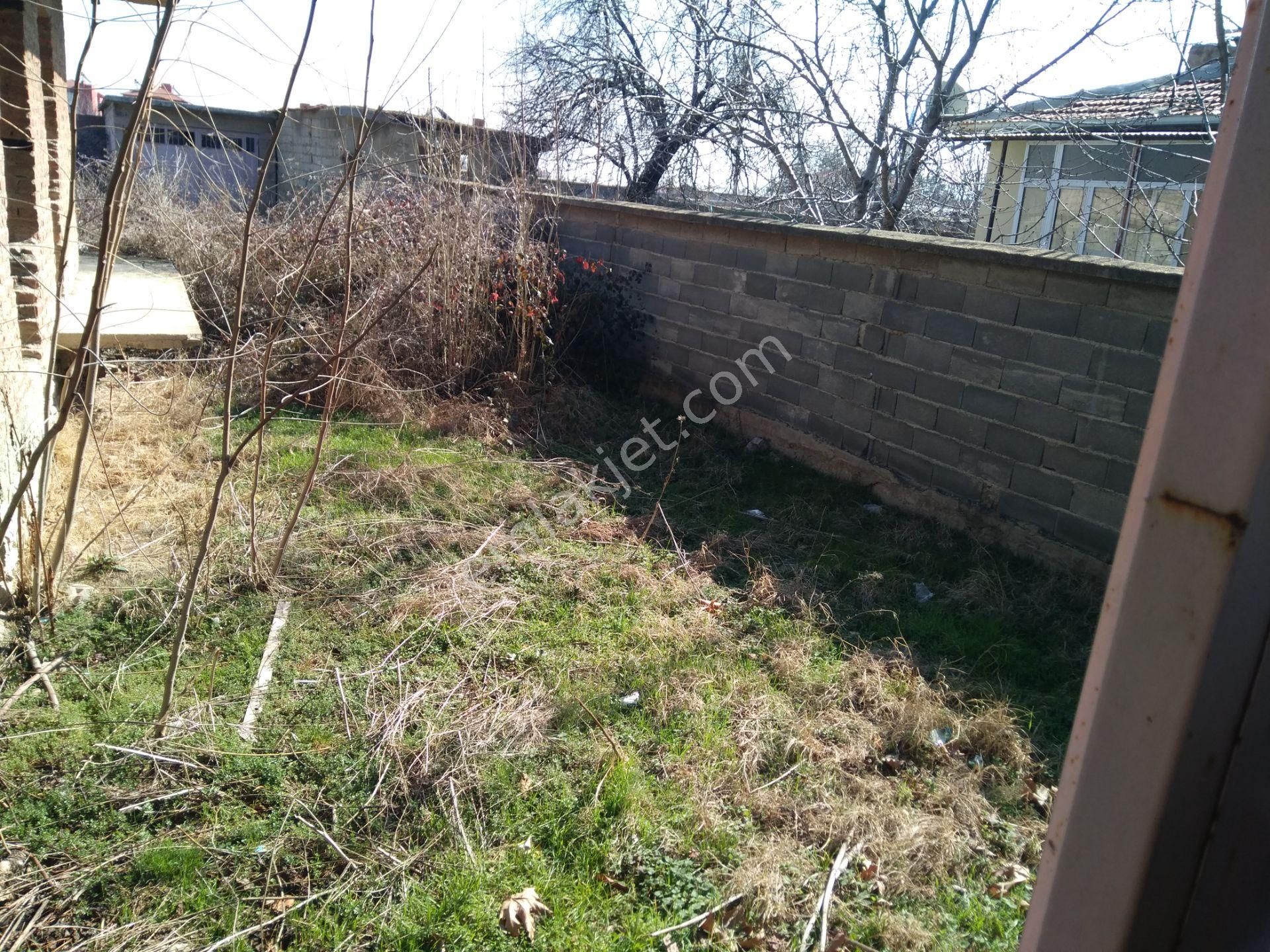 Akşehir Demirhan Emlaktan Satılık Müstakil İkikatlı Ev - Görsel 2