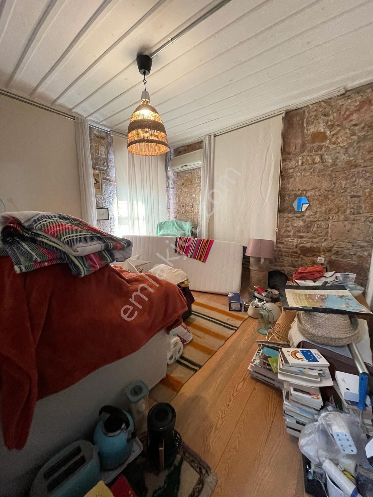 Ayvada'dan Ayvalık Merkez'de Teraslı 2 Katlı Taş Rum Evi - Görsel 25