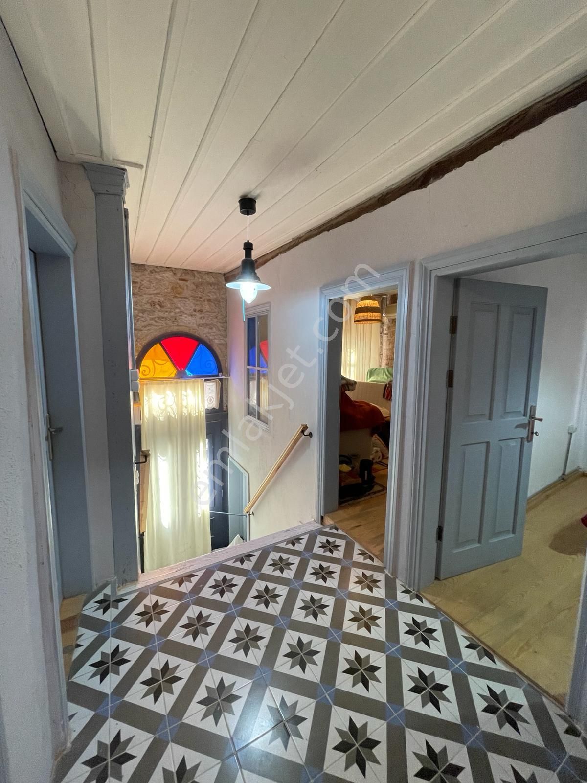 Ayvada'dan Ayvalık Merkez'de Teraslı 2 Katlı Taş Rum Evi - Görsel 19