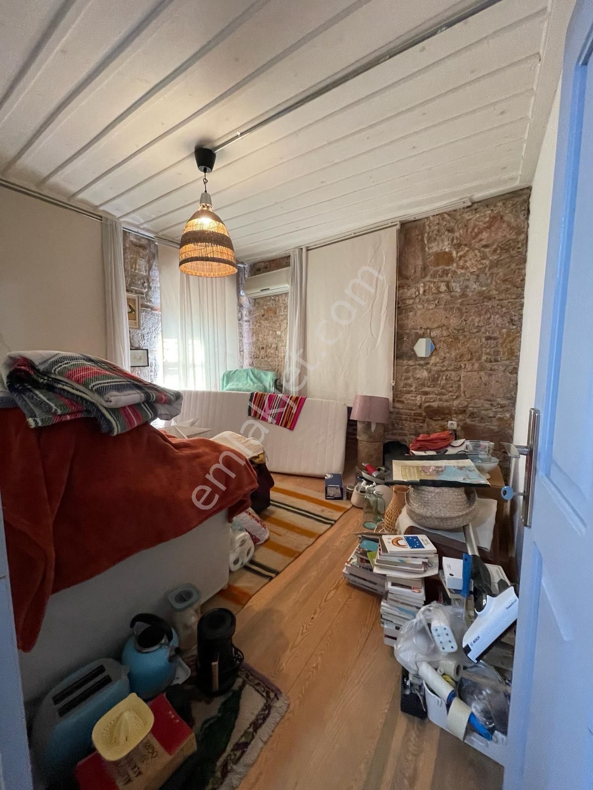 Ayvada'dan Ayvalık Merkez'de Teraslı 2 Katlı Taş Rum Evi - Görsel 28