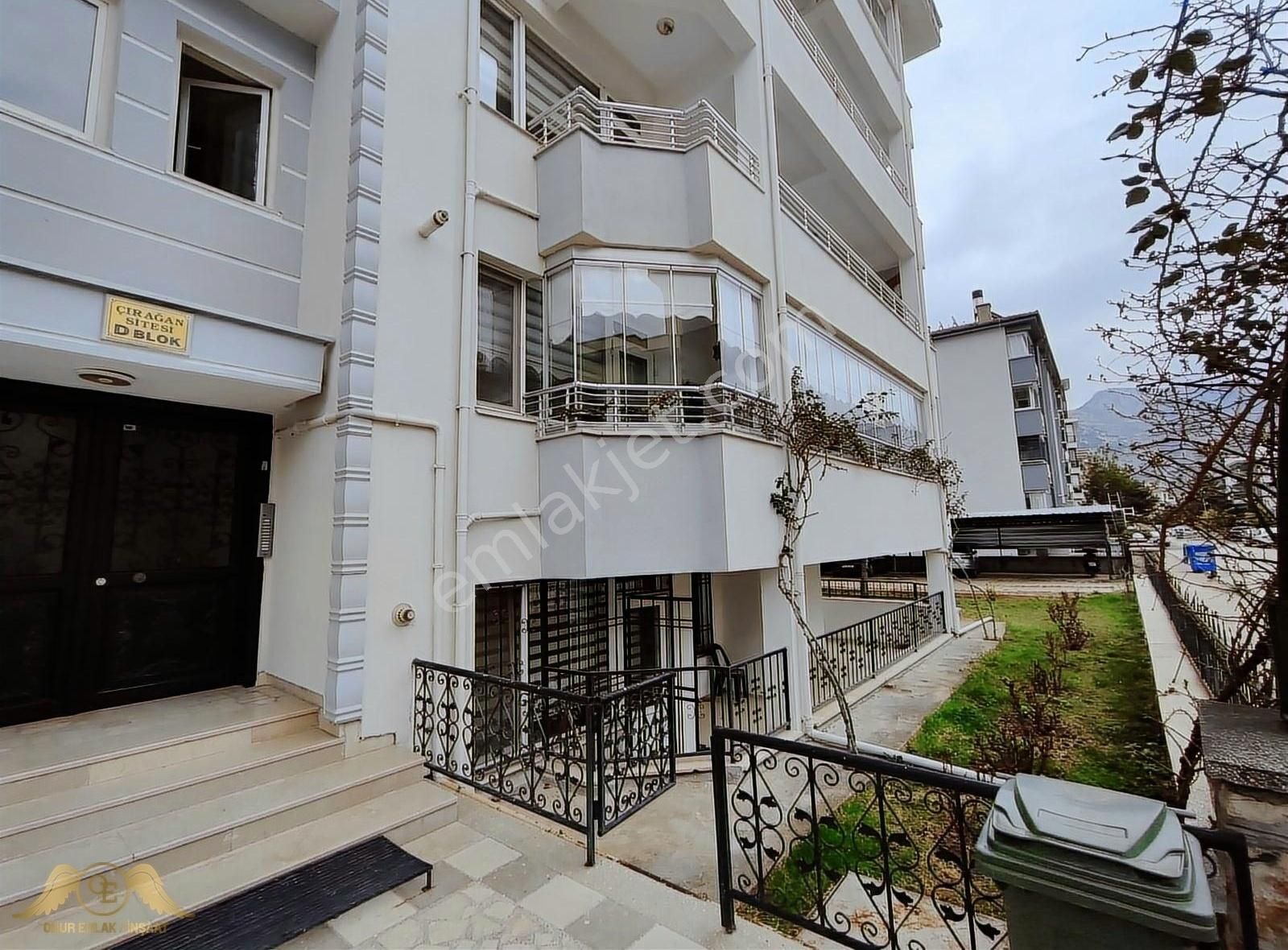 Amasya Merkez Hızırpaşa Satılık Daire ONUR EMLAKTAN ON EVLERDE SATILIK 220M2 3+1 SATILIK DAİRE