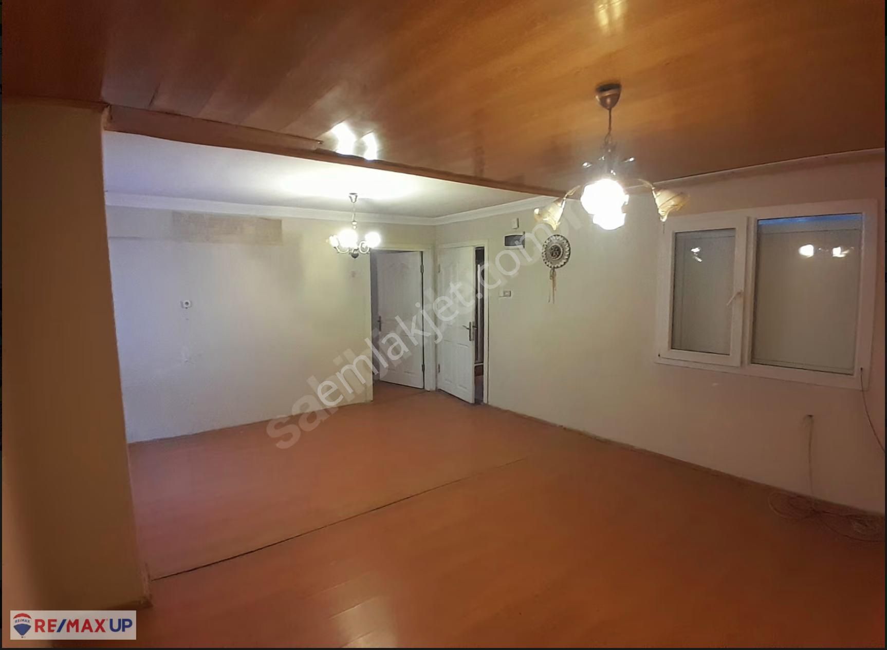 İzmir Karabağlar Peker Mh. Satılık 2 Katlı Bina - Görsel 4