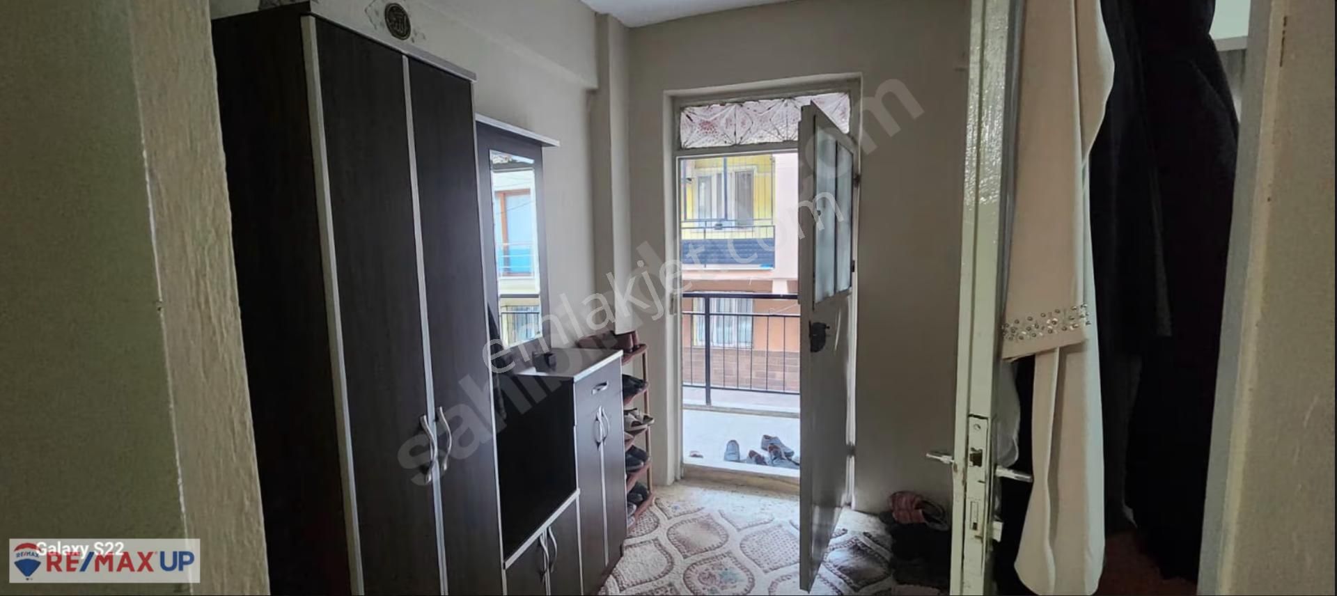 İzmir Karabağlar Peker Mh. Satılık 2 Katlı Bina - Görsel 35