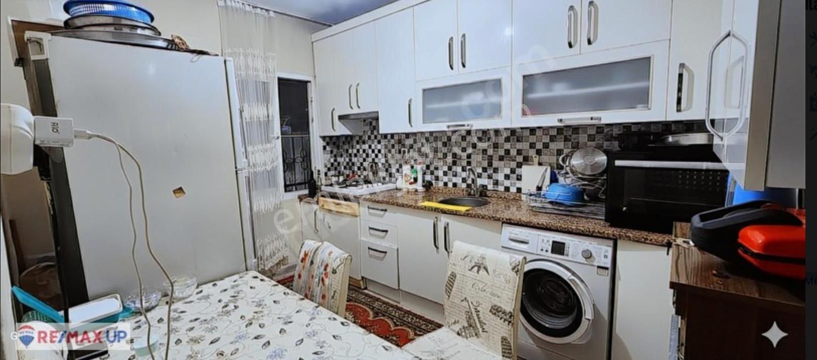 İzmir Karabağlar Peker Mh. Satılık 2 Katlı Bina - Görsel 7