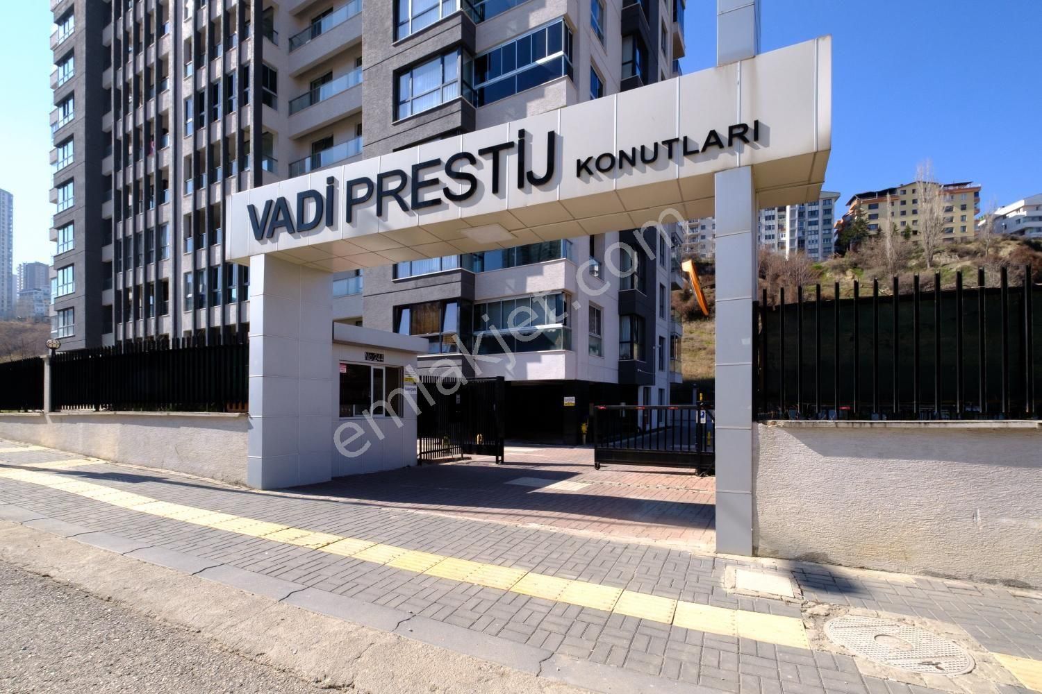 Çankaya Bağcılar Satılık Daire  Çankaya Vadi Prestij Konutlarında Satılık 4+1 Daire