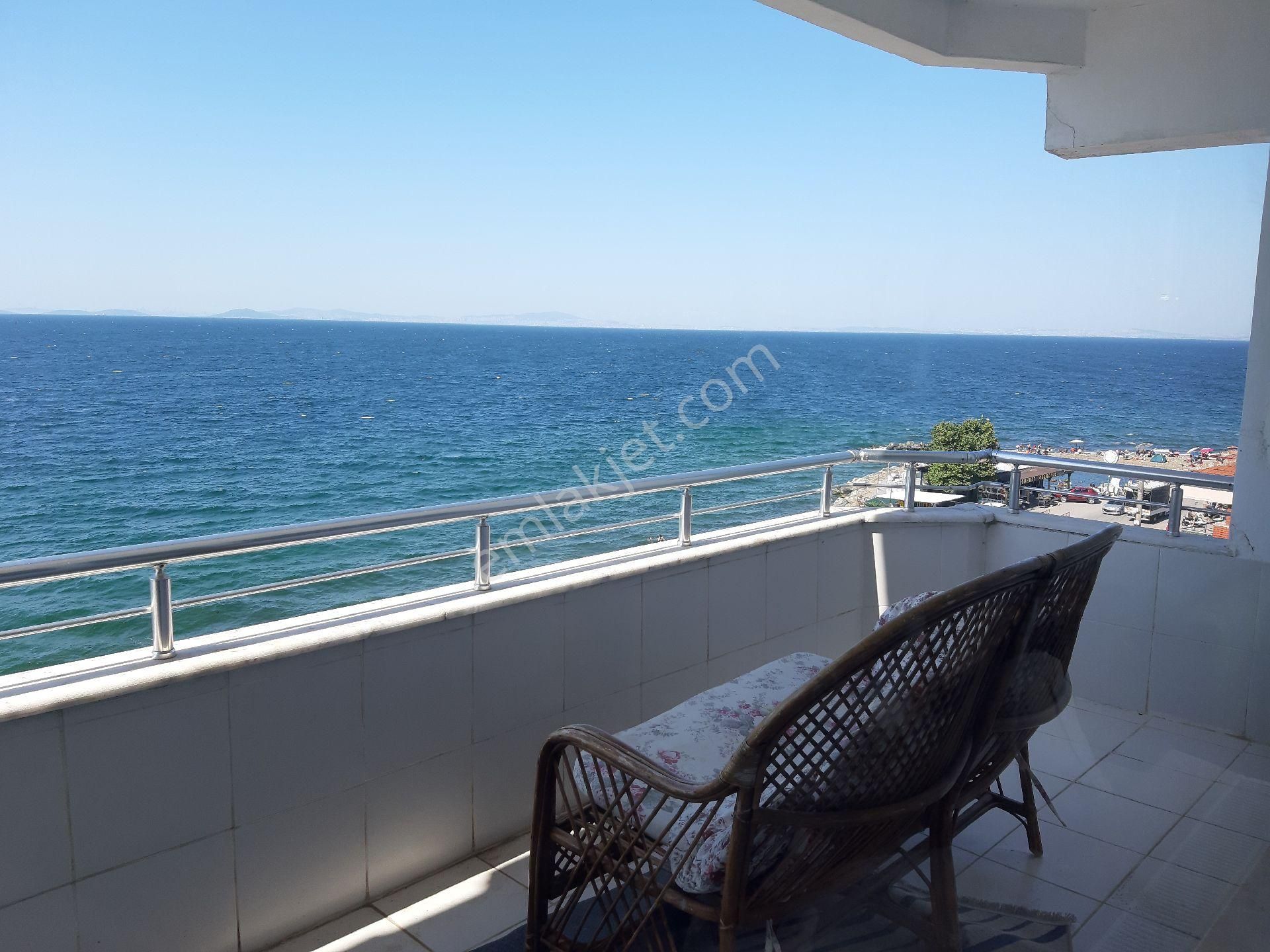 Eşyalı Kiralık Çınarcık Denize Sıfır İki Yalı Dairesi Kiralıktır .. - Görsel 30