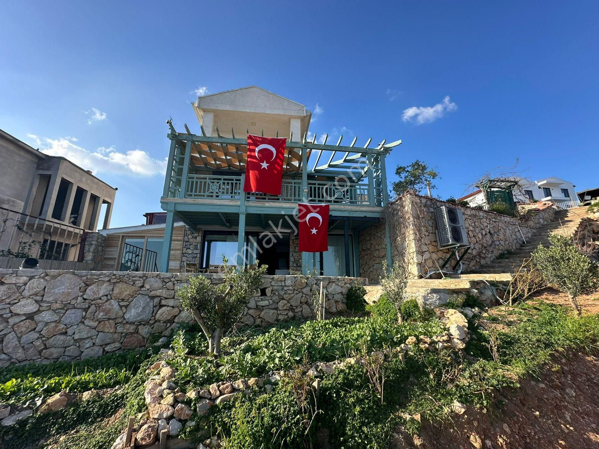 Datça Yaka Satılık Villa  Datça Palamutbükü'nde Eşsiz Manzaralı Satılık Villa