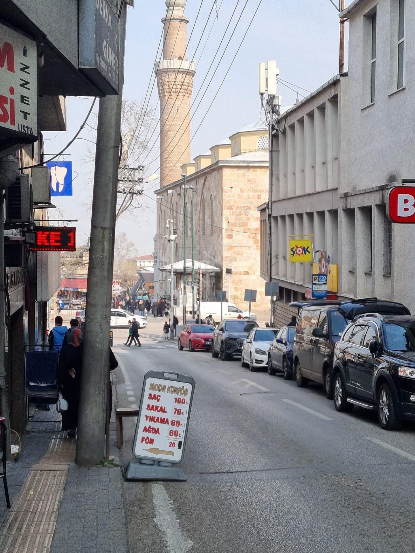 Osmangazi Tahtakale Satılık Dükkan & Mağaza HEYKE ULUCAMİ KARŞI ARASINDA SATILIK 3 KATLI DÜKKAN