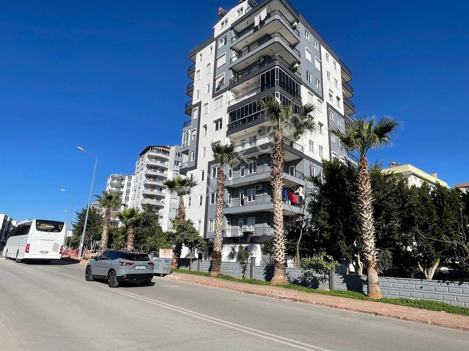 Konyaaltı Uncalı Satılık Daire Antalya Konyaaltı Uncalı Mahallesinde Merkezi Konumda Satılık 3+1 Daire