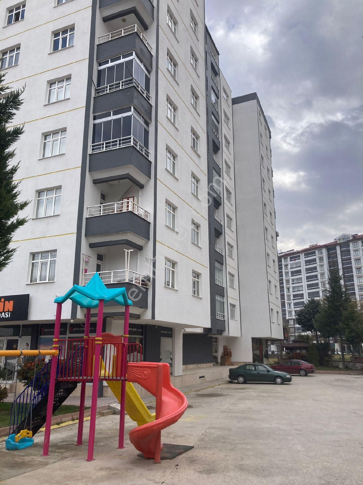 Selçuklu Esenler Satılık Daire EFDAL YATIRIMDAN CEVREYOLUNA CEPHE BAGDAT SİTESİNDE 3+1 DAİRE