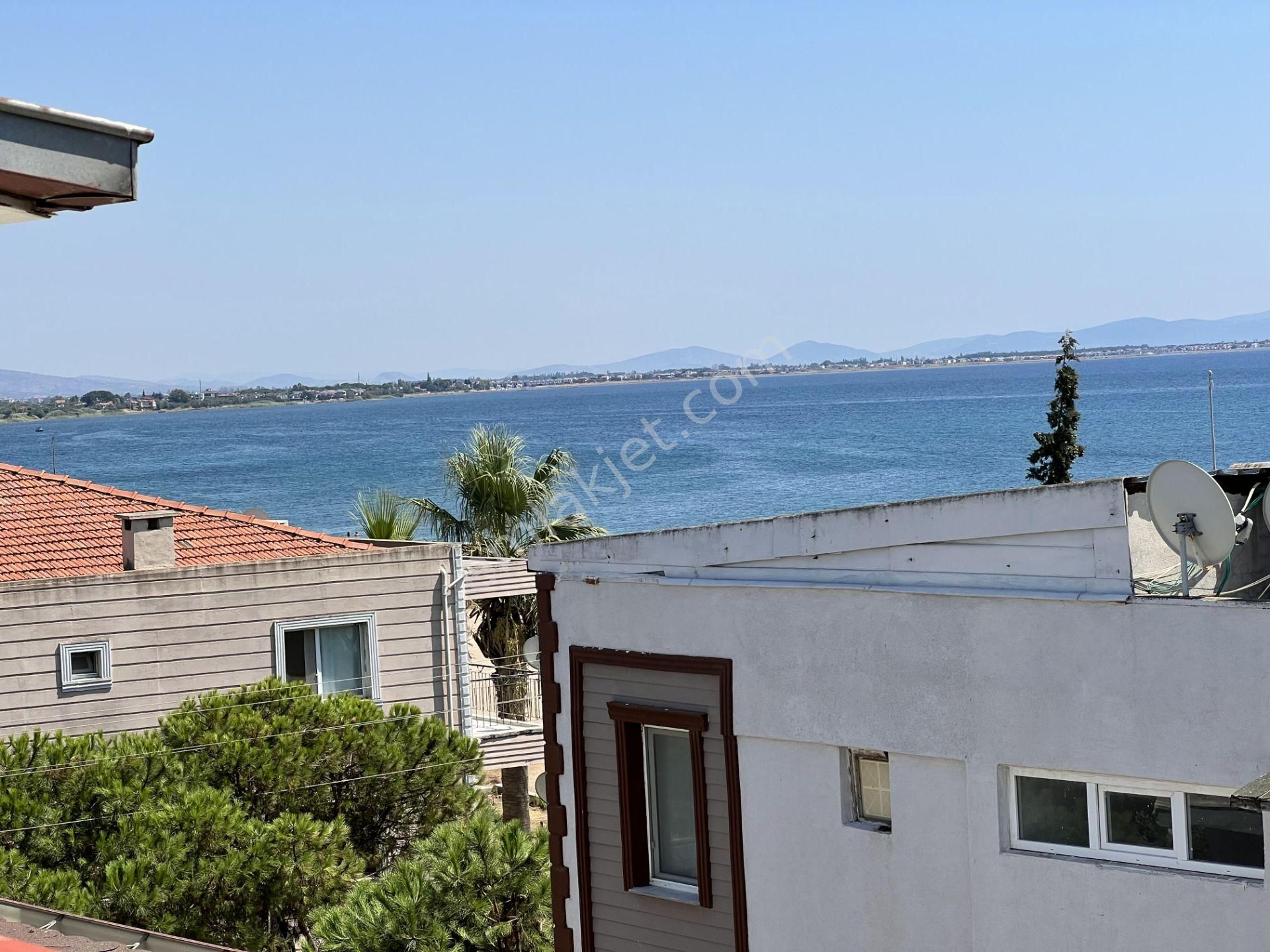 Ayvalık Küçükköy Satılık Daire  BALIKESİR AYVALIK KUCUKKOY DE SATILIK DUBLEKS DAİRE.DENİZE YAKIN