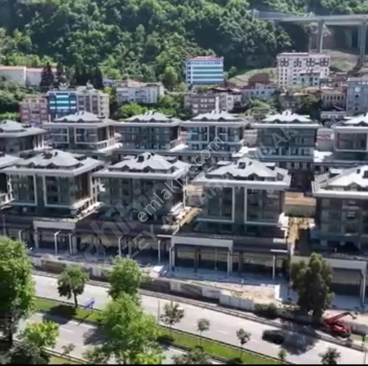 Ortahisar Çömlekçi Satılık Daire Trabzon Ortahisar 250 M2 Super Lux Toki