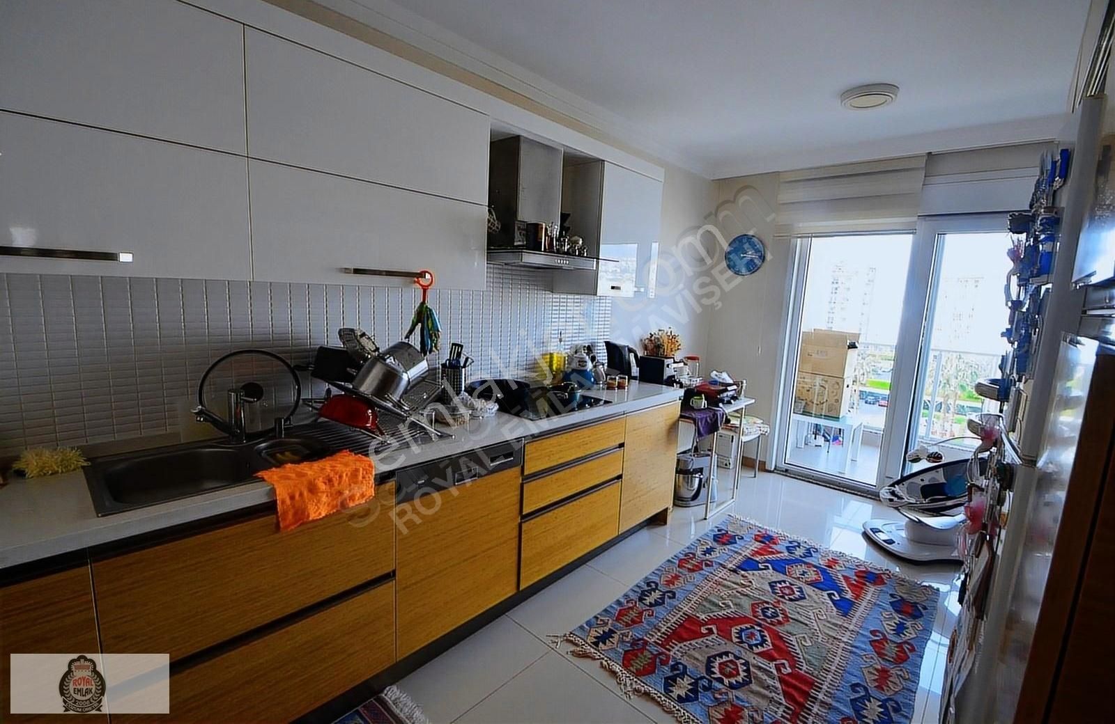 Mavişehir Modern-3'te Kiralık Çift Banyolu Büyük Tip 2+1 Daire - Görsel 32