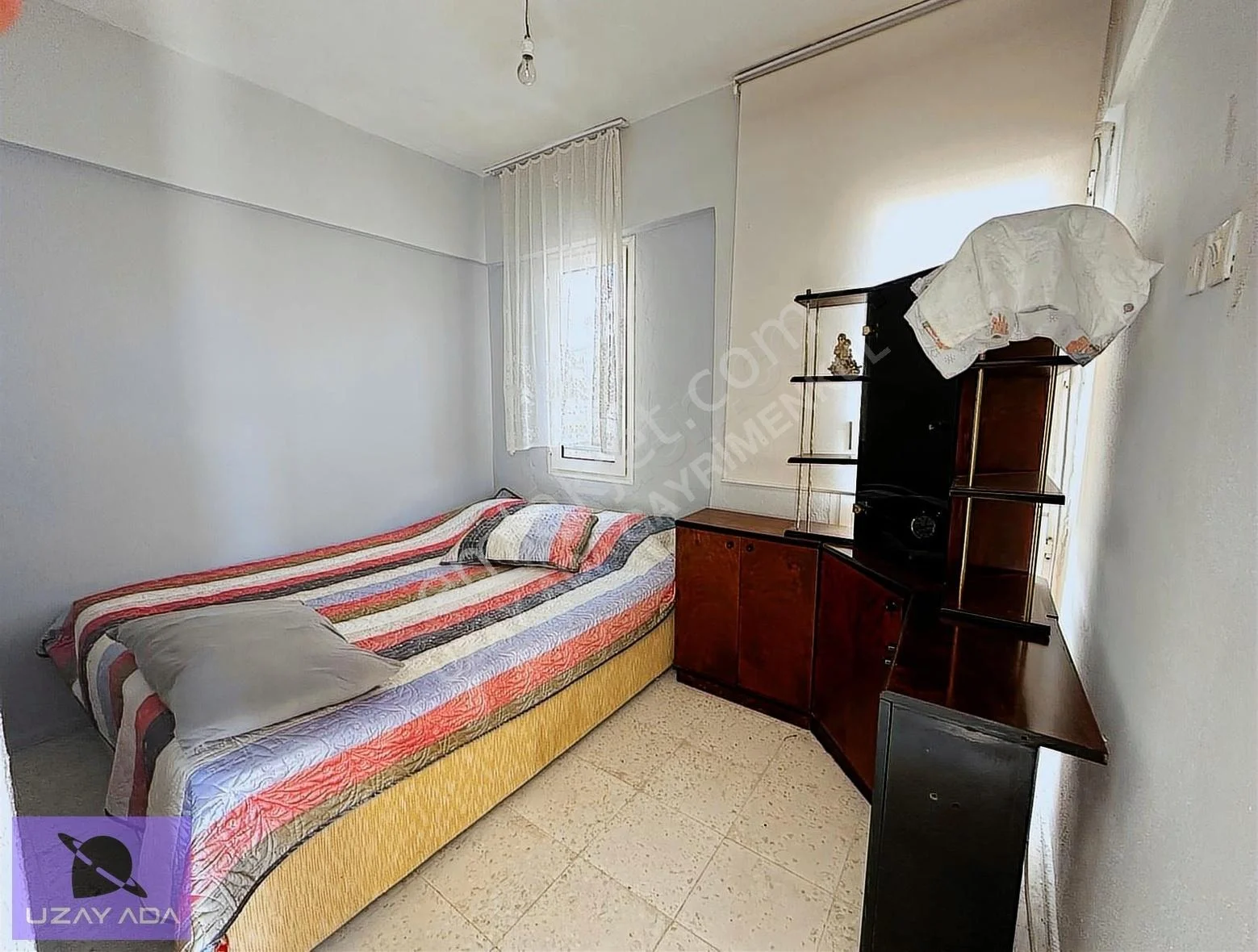 Kusadası Bilgikent Sitesinde Tadilatlı Uygun 3+1 Villa Satılık - Görsel 3