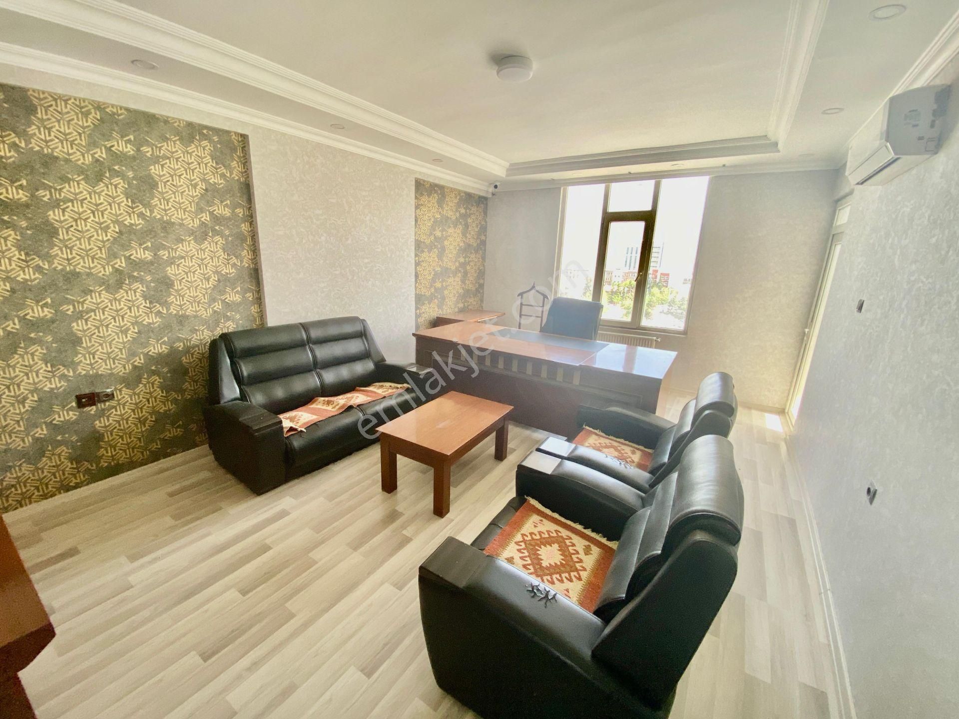 Acl Emlak'dan Haliliye Şairnabi'de Adliye Karşısı Cadde Üstü Full Eşyalı 2+1 Kiralık Ofis - Görsel 2