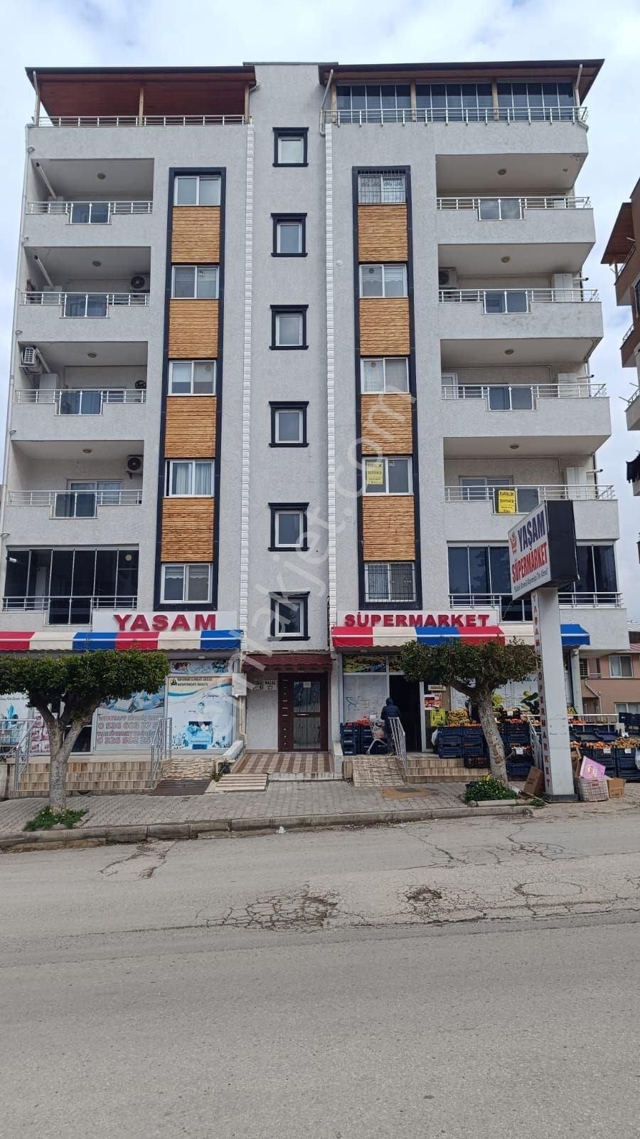 İskenderun İsmet İnönü Satılık Daire İSMET İNÖNÜ MAHALLESİ'NDE EŞYALI DOĞALGAZLI SATILIK 3+1 DAİRE