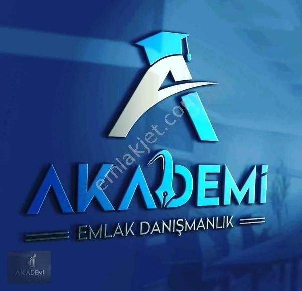 Tepebaşı Ömerağa Satılık Daire AKADEMİ EMLAK'TAN TURGUT REİS CADDESİ YAKINI EBEVEYN BANYOLU 3+1