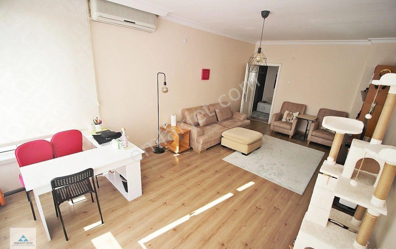 Çankaya Umut Satılık Daire ÇANKAYA BAĞLAR CADDESİ ÜZERİNDE SATILIK 3+1 DAİRE