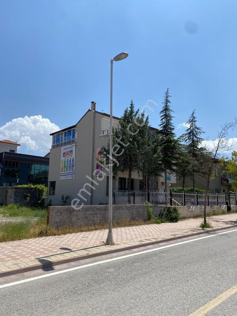 Yeşilyurt Turgut Özal Satılık Villa Turgut Özal mah eski ssk arkasi