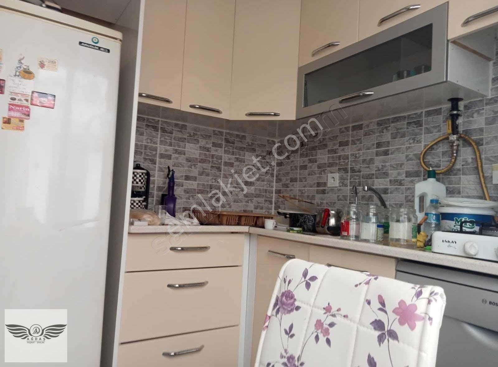 Kapaklı Bahçelievler Kiralık Daire Merkezi Konumda 1+1 Eşyalı Kiralık Daire