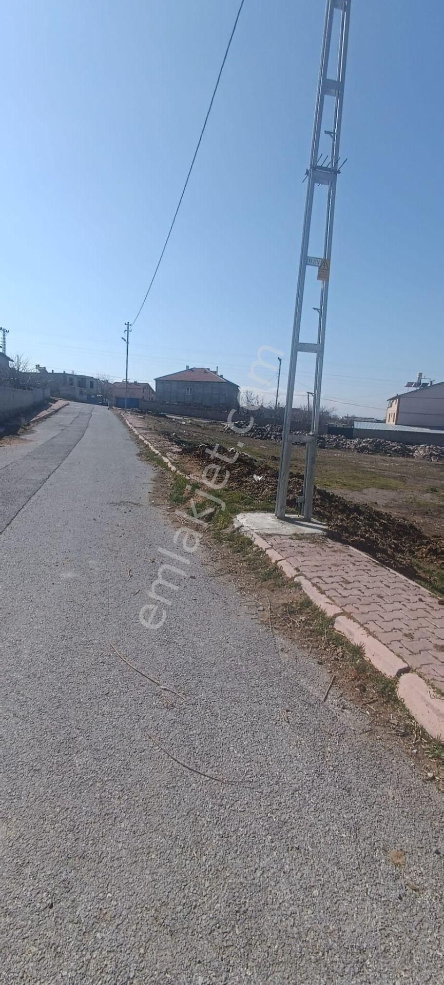 Melikgazi Ağırnas Satılık Konut İmarlı Ağırnas ta mahalle içinde harika konumlu villa arsası