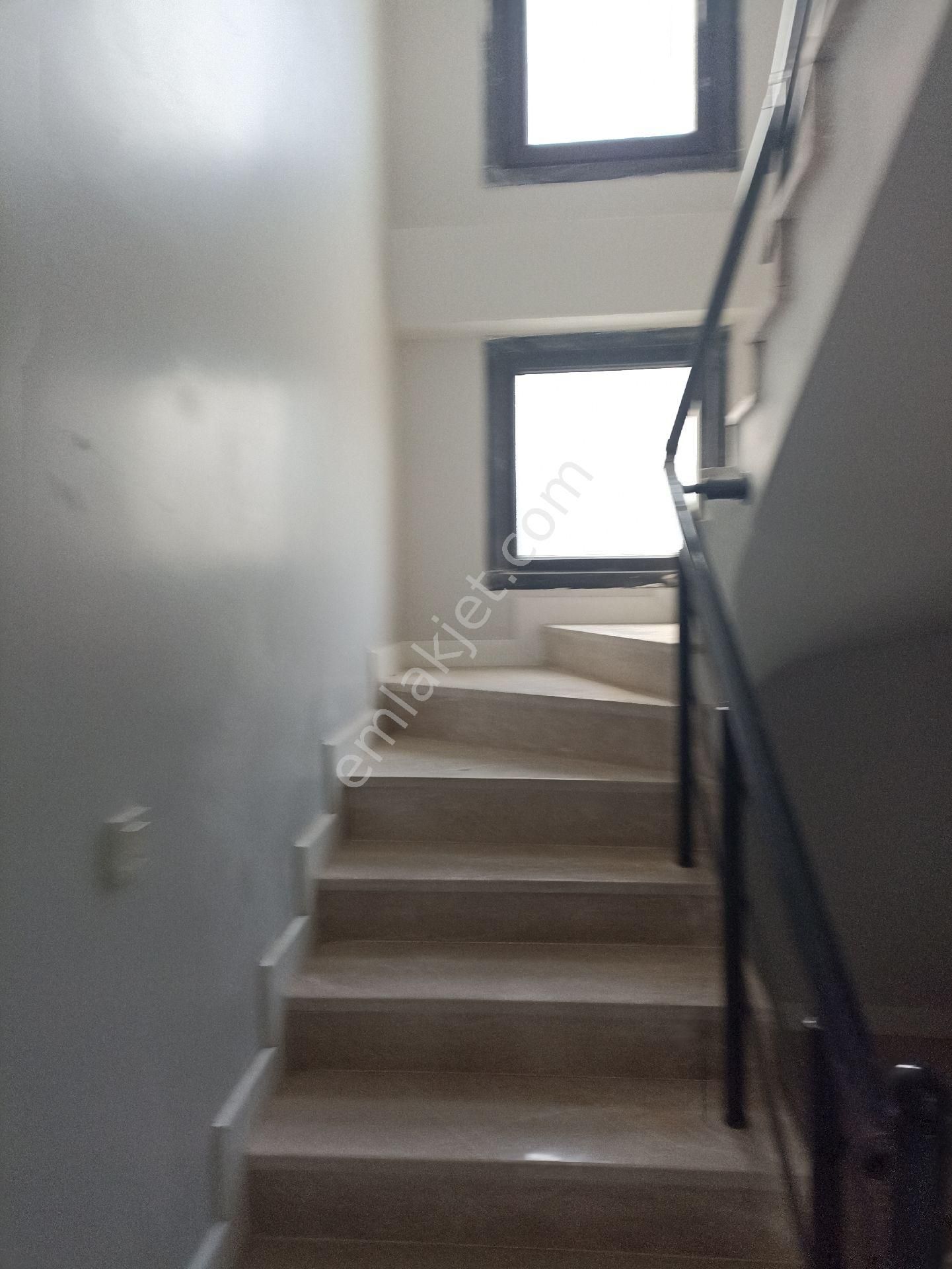 İstanbul İli Silivri İlçesi Gümüşyaka Mahallesi'nde Satılık Yeni Çok Güzel Bir Villa - Görsel 12