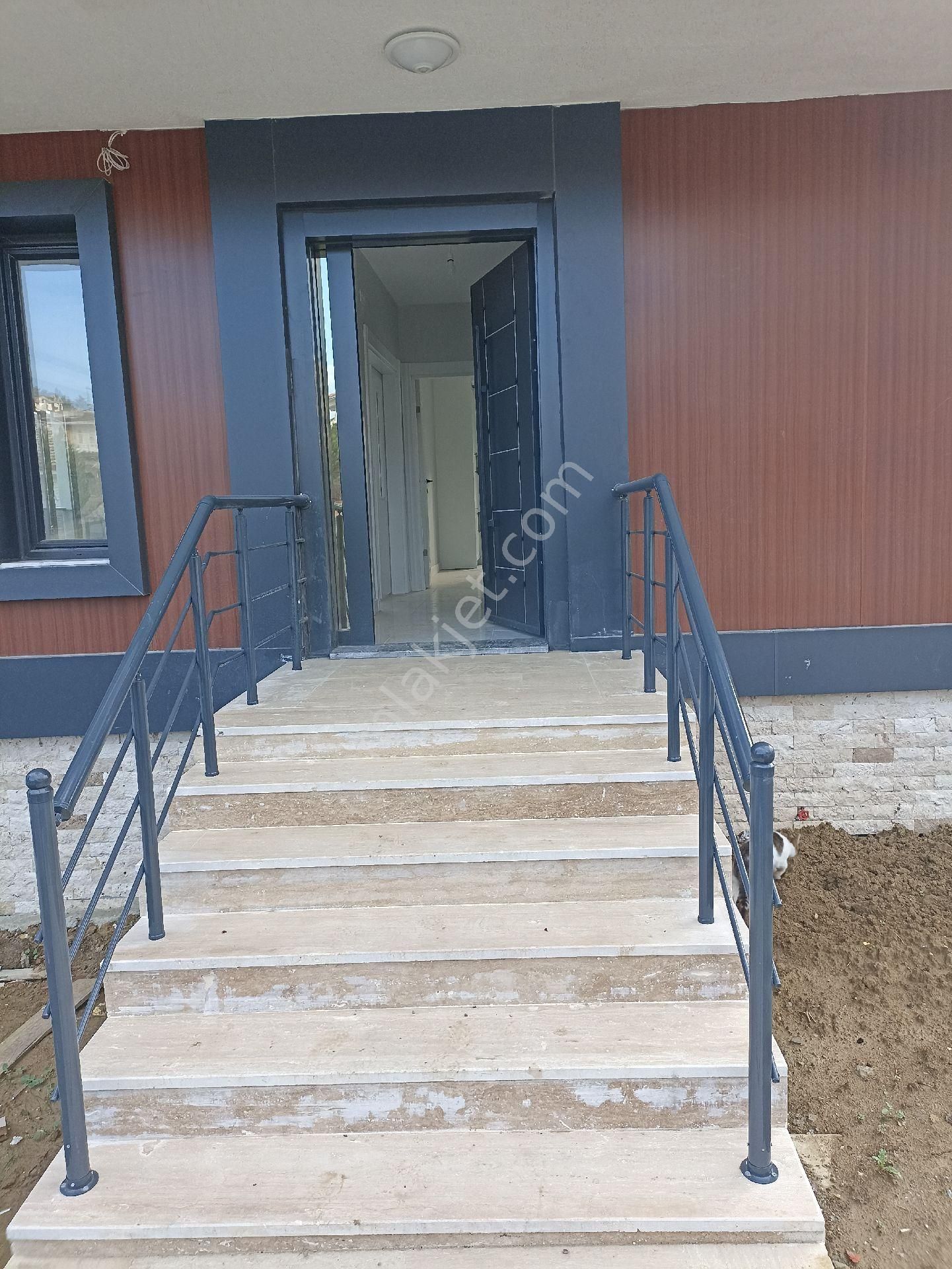 İstanbul İli Silivri İlçesi Gümüşyaka Mahallesi'nde Satılık Yeni Çok Güzel Bir Villa - Görsel 18