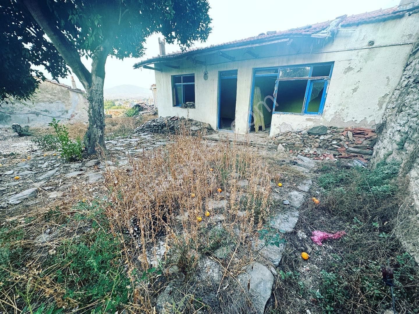 Tire Dumlupınar Satılık Müstakil Ev TİRE DUMLUPINAR MH.300 m2 BAHÇELİ MÜSTAKİL