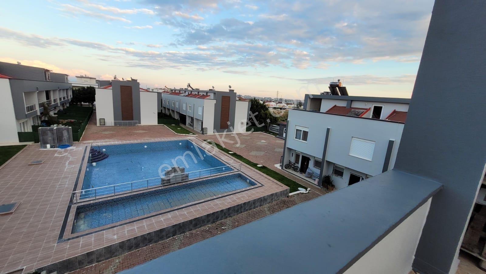 Aksu Kemerağzı Satılık Villa  ANTALYA AKSU TRIBLEX SATILIK VİLLA