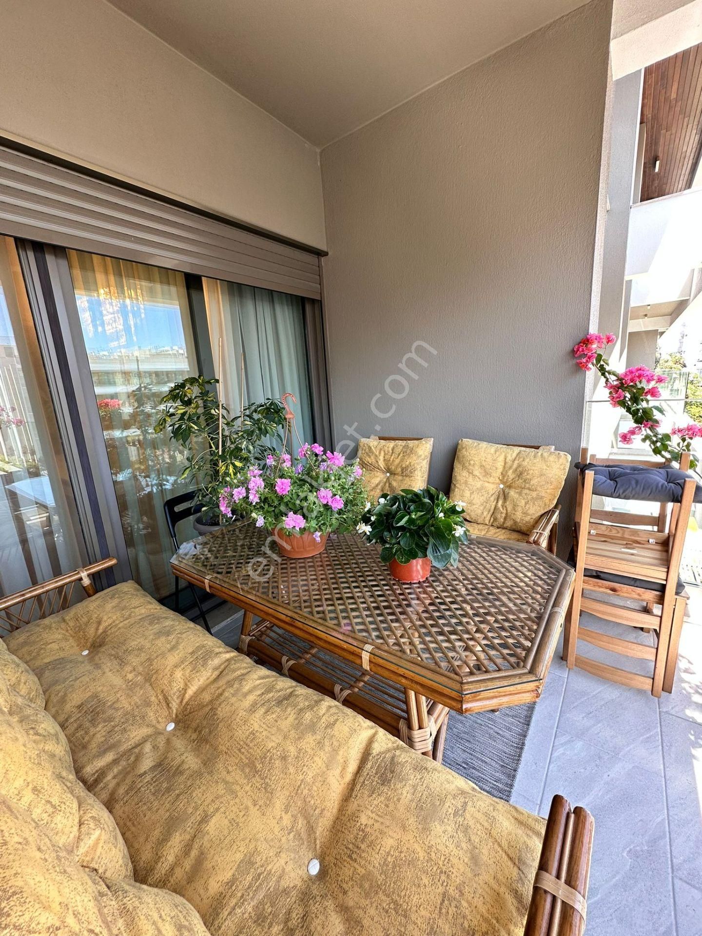 Kapsamlı Site İçerisinde Ultra Lüx Arakat Eşyalı 3+1 - Görsel 11