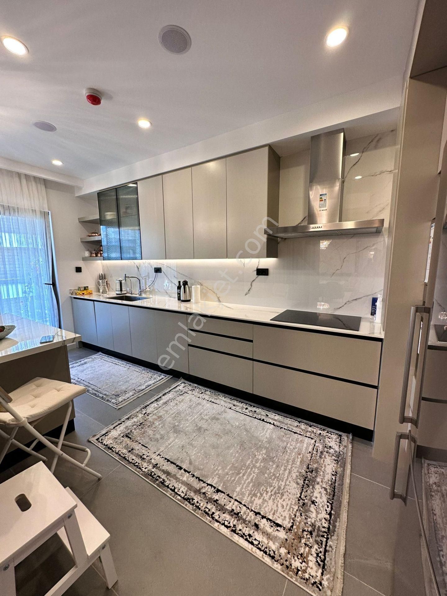 Kapsamlı Site İçerisinde Ultra Lüx Arakat Eşyalı 3+1 - Görsel 8