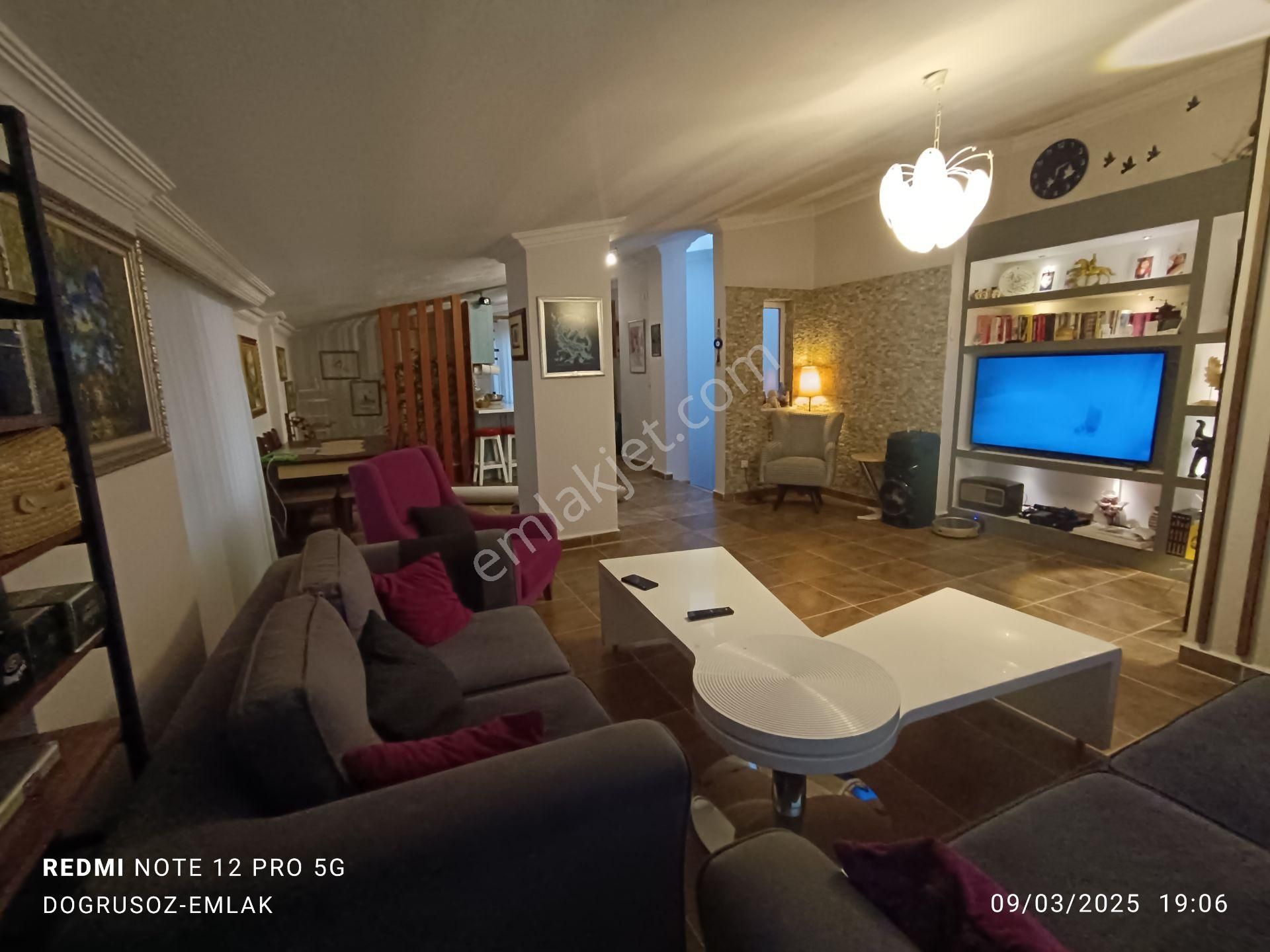 Didim De Merkezi Lokasyonda Özel Dizayn Eşyalı 250 M2 Dubleks - Görsel 2