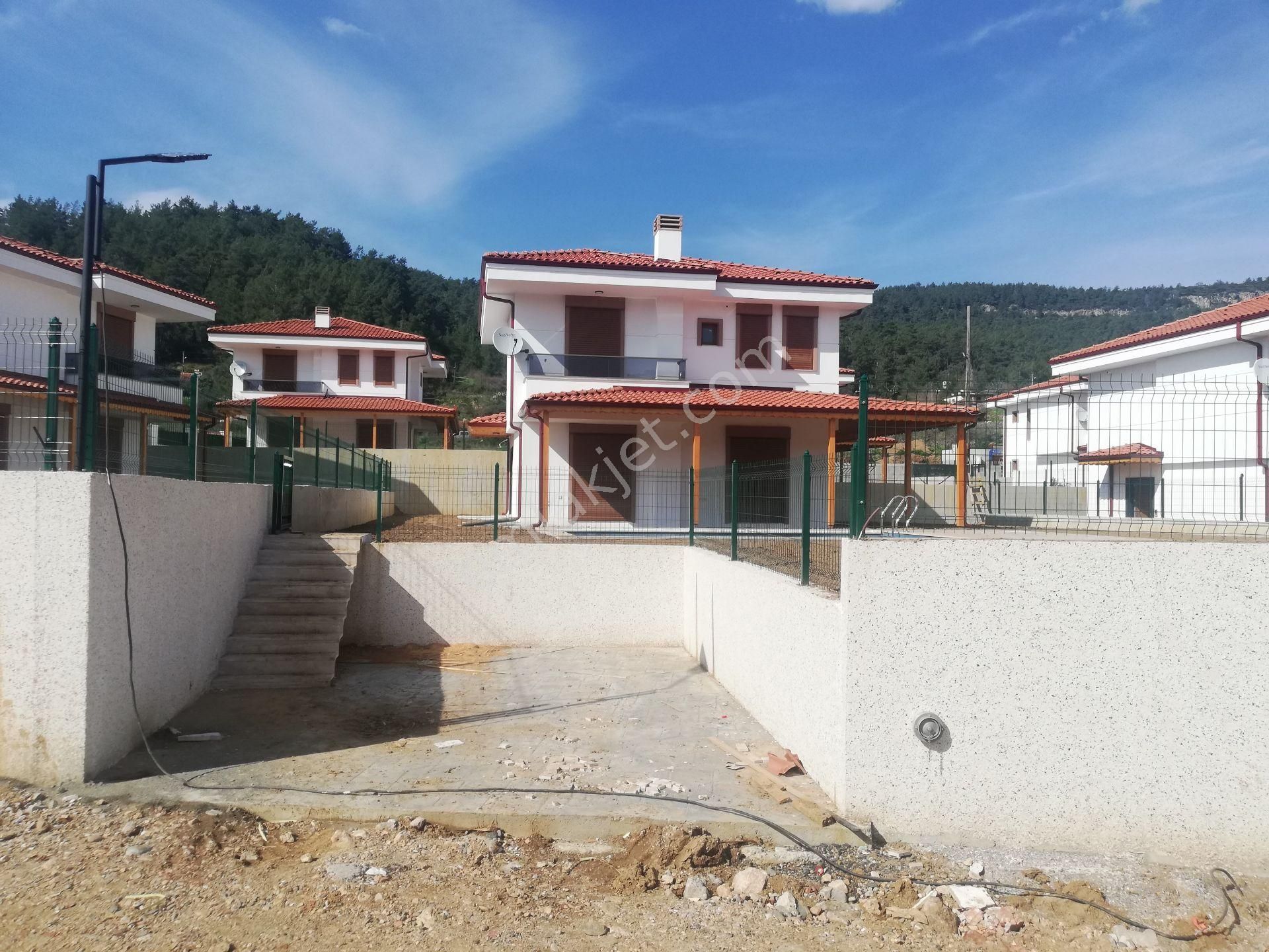 Marmarise 20 Km Mesafede Doğa İçinde Harika Villalar - Görsel 7
