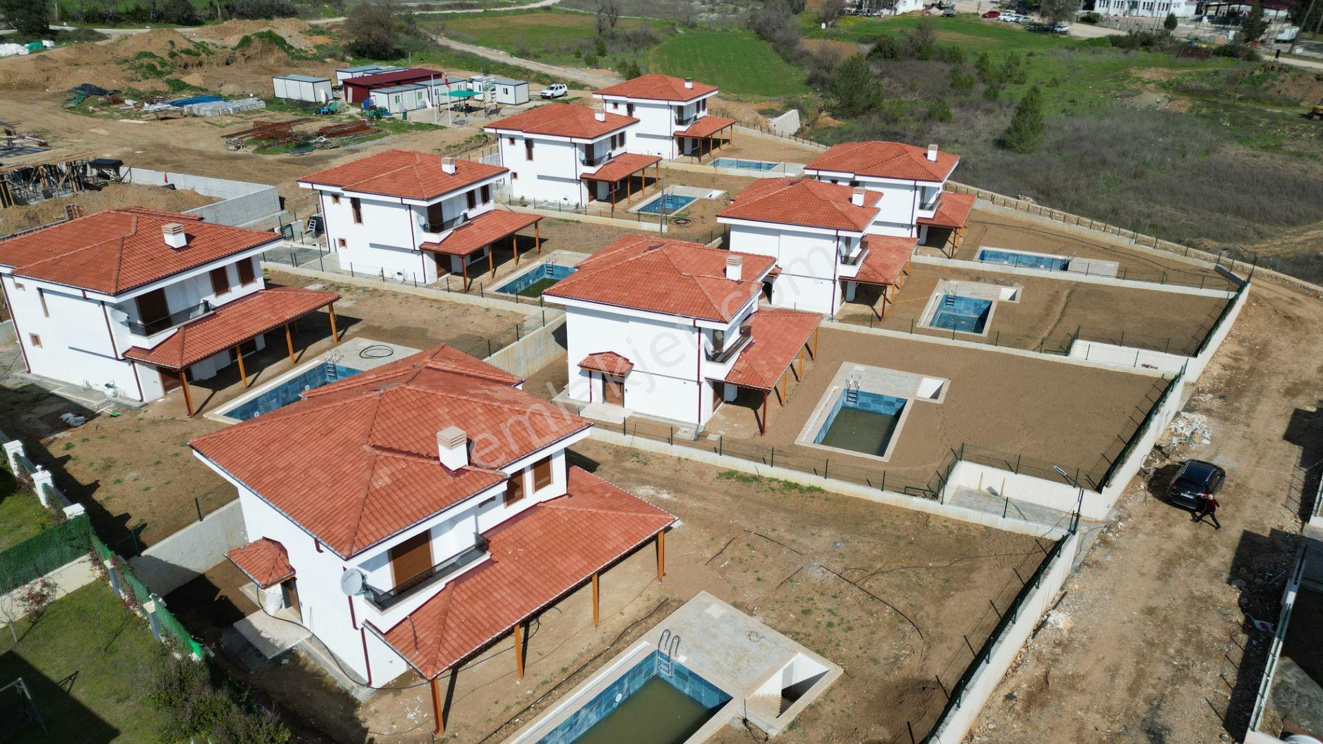Marmarise 20 Km Mesafede Doğa İçinde Harika Villalar - Görsel 4