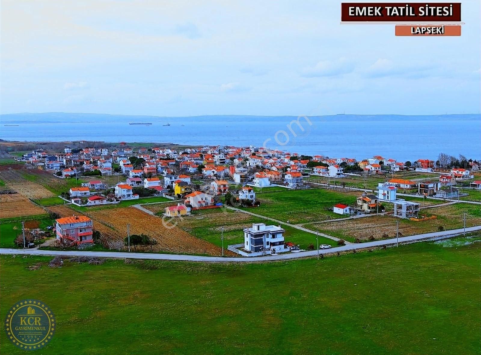 Lapseki Çardak Bld. (Tekke) Satılık Villa KCR DEN BOĞAZ MANZARALI VİLLA