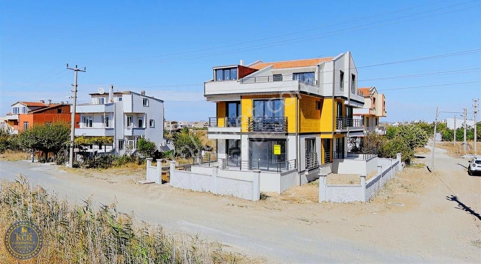 Kcr Den Çardak'ta Köprü Ve Boğaz Manzaralı Satılık Lüks Villa - Görsel 9