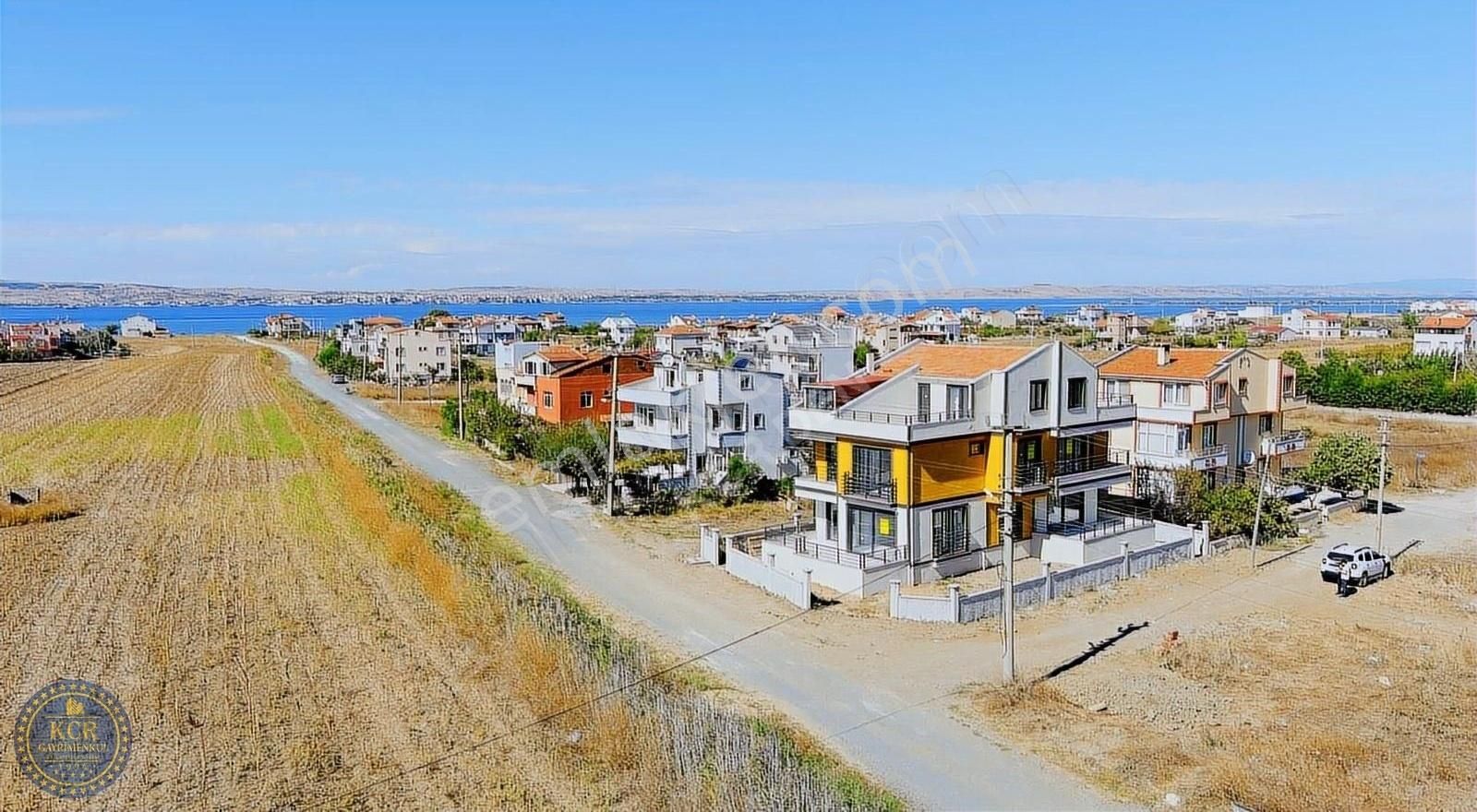 Lapseki Çardak Bld. (Gaziyakupbey) Satılık Villa KCR DEN ÇARDAK'TA KÖPRÜ VE BOĞAZ MANZARALI SATILIK LÜKS VİLLA