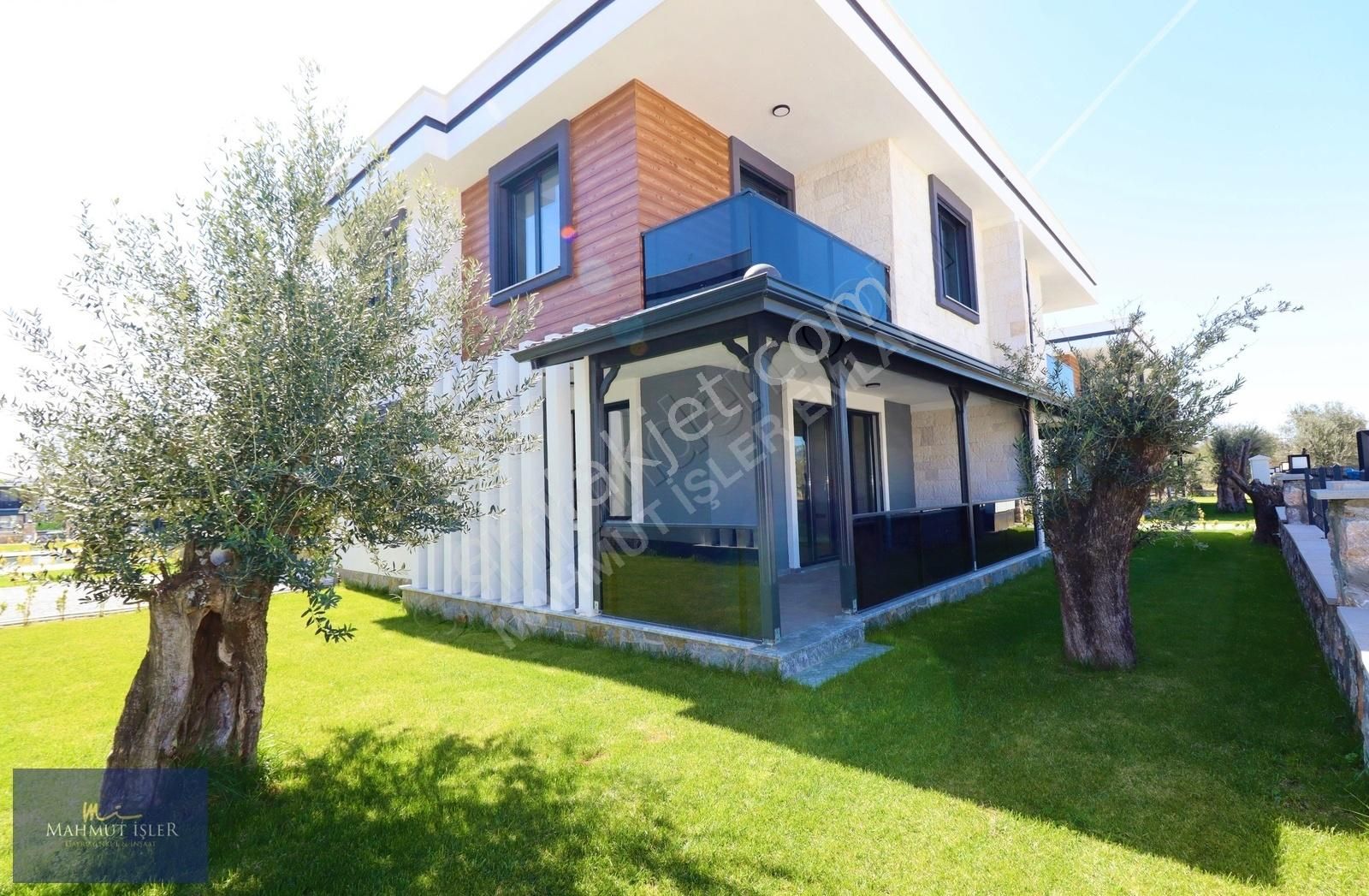 Mahmut İşler'den Güre'de Havuzlu Sitede 3+1 Süper Lüks Villa - Görsel 5