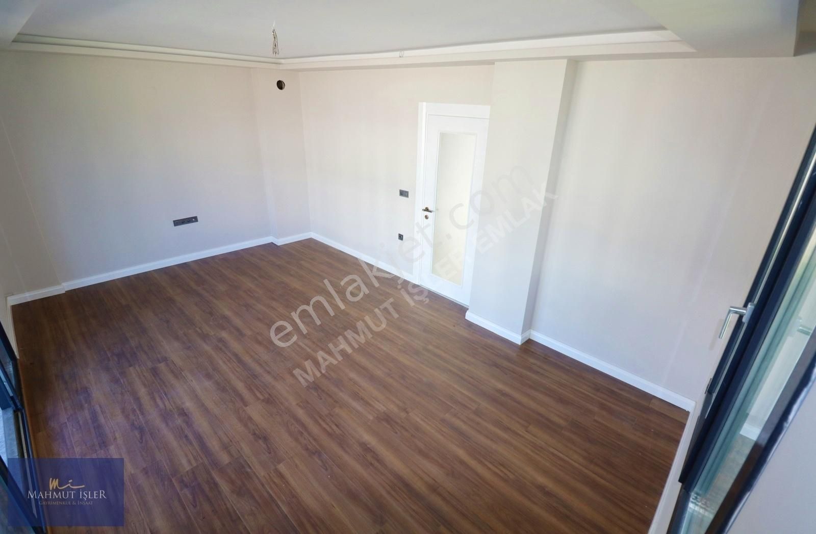 Mahmut İşler'den Güre'de Havuzlu Sitede 3+1 Süper Lüks Villa - Görsel 6