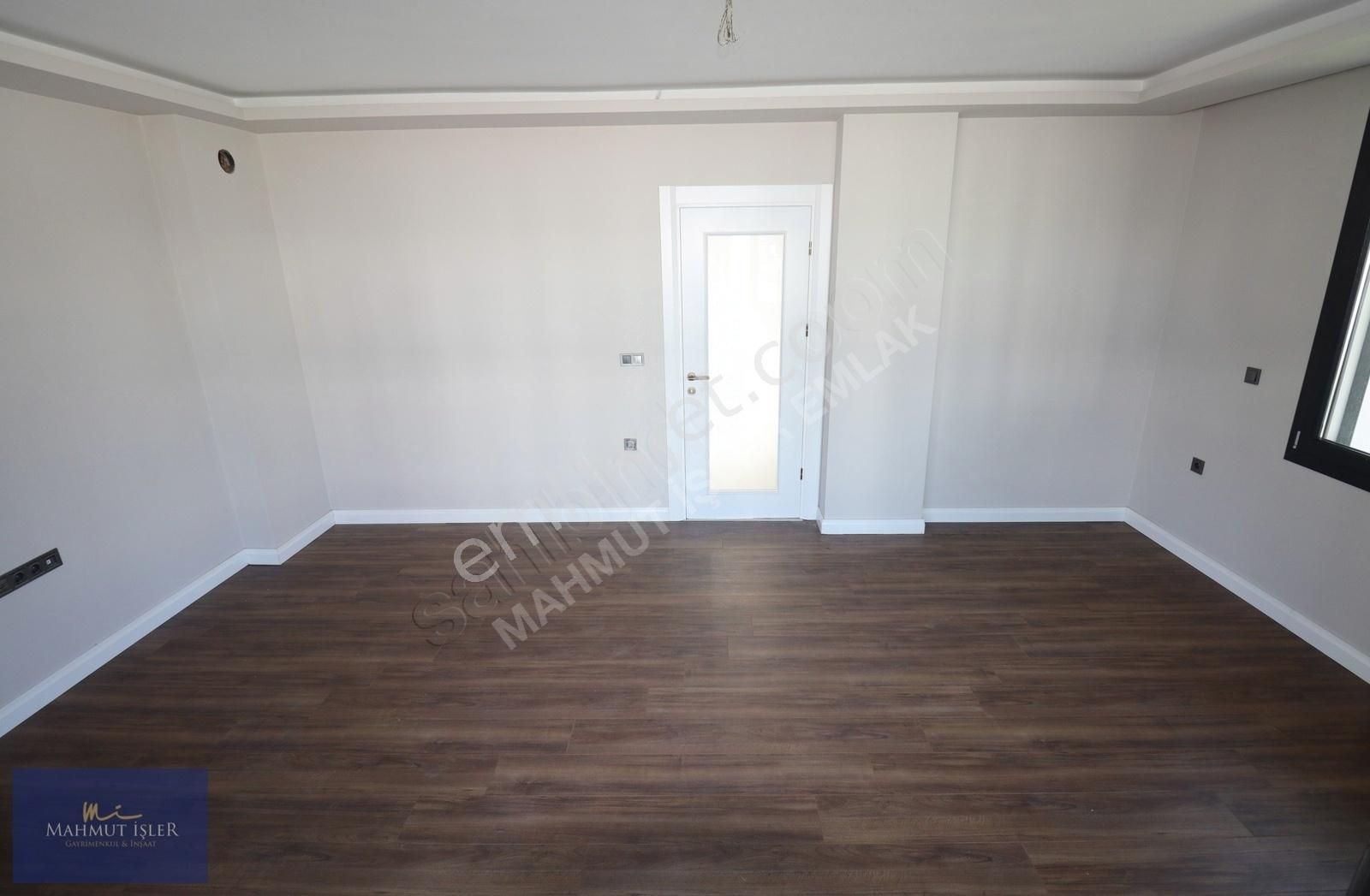 Mahmut İşler'den Güre'de Havuzlu Sitede 3+1 Süper Lüks Villa - Görsel 12