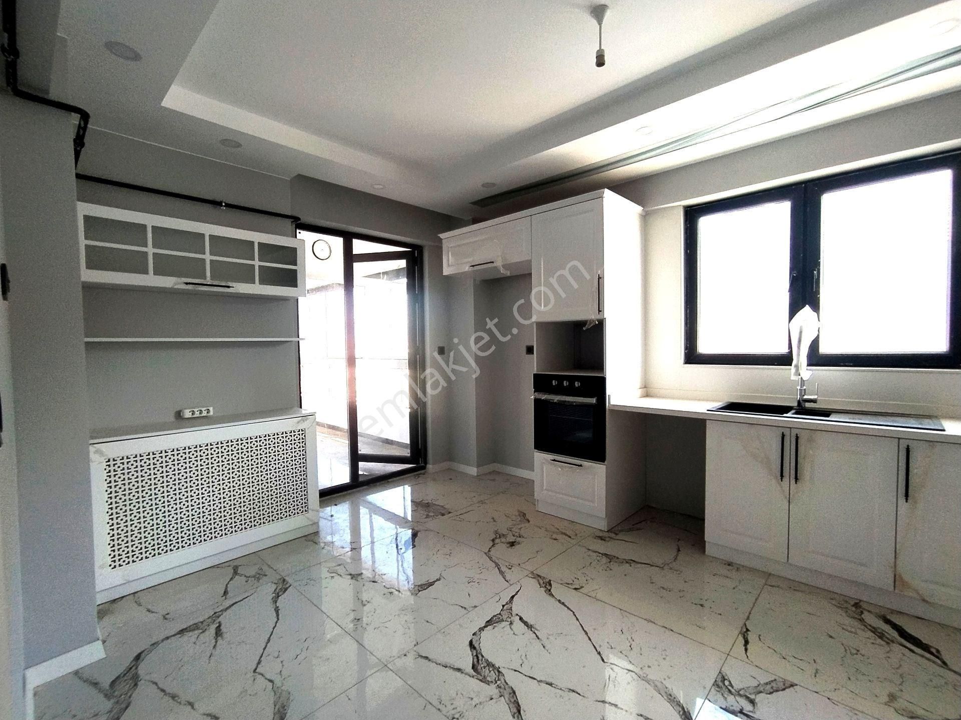 Bolu Merkez Kılıçarslan Satılık Daire KILIÇARSLAN MAH. 4+1 SATILIK DAİRE ALTIN EMLAK