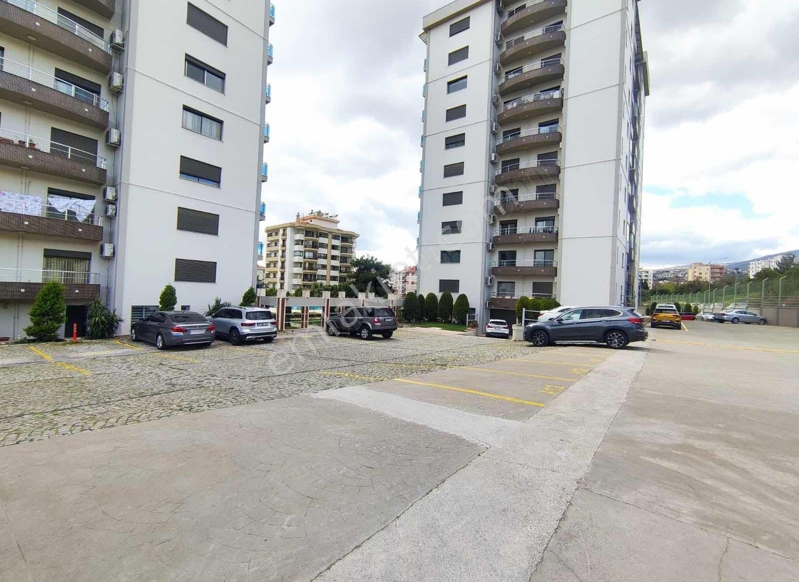 Bornova Erzene Satılık Daire EVKA 3 PLATİN KONUTLARINDA SATILIK 4+1 REZİDANS DAİRE