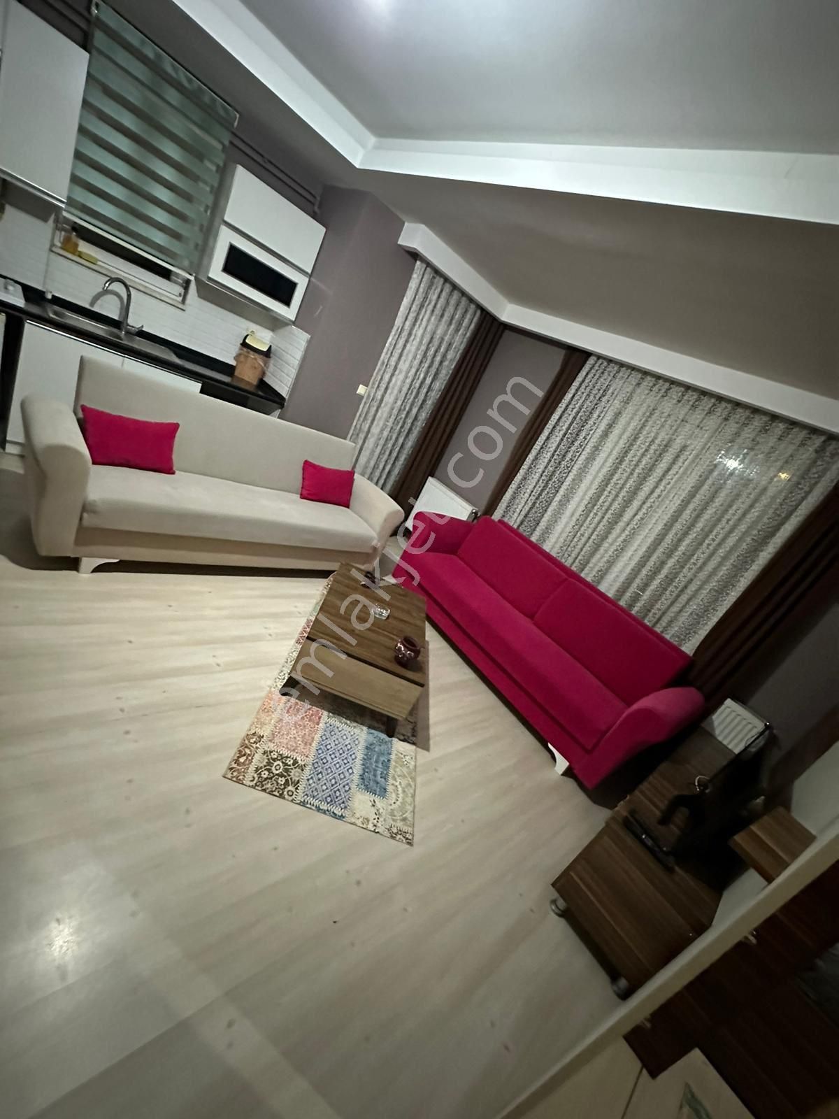 Nirvana Aparttan Günlük Kiralık Full Eşyalı Ev - Görsel 23