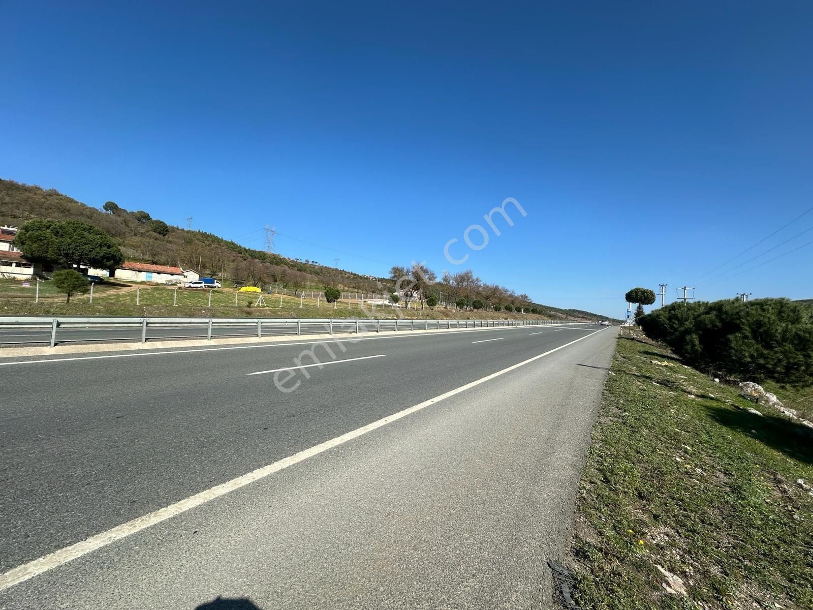 İvrindi Soğanbükü Satılık Tarla BALIKESİR İVRİNDİ ANA YOL ÜZERİ YATIRIMLIK TARLALAR