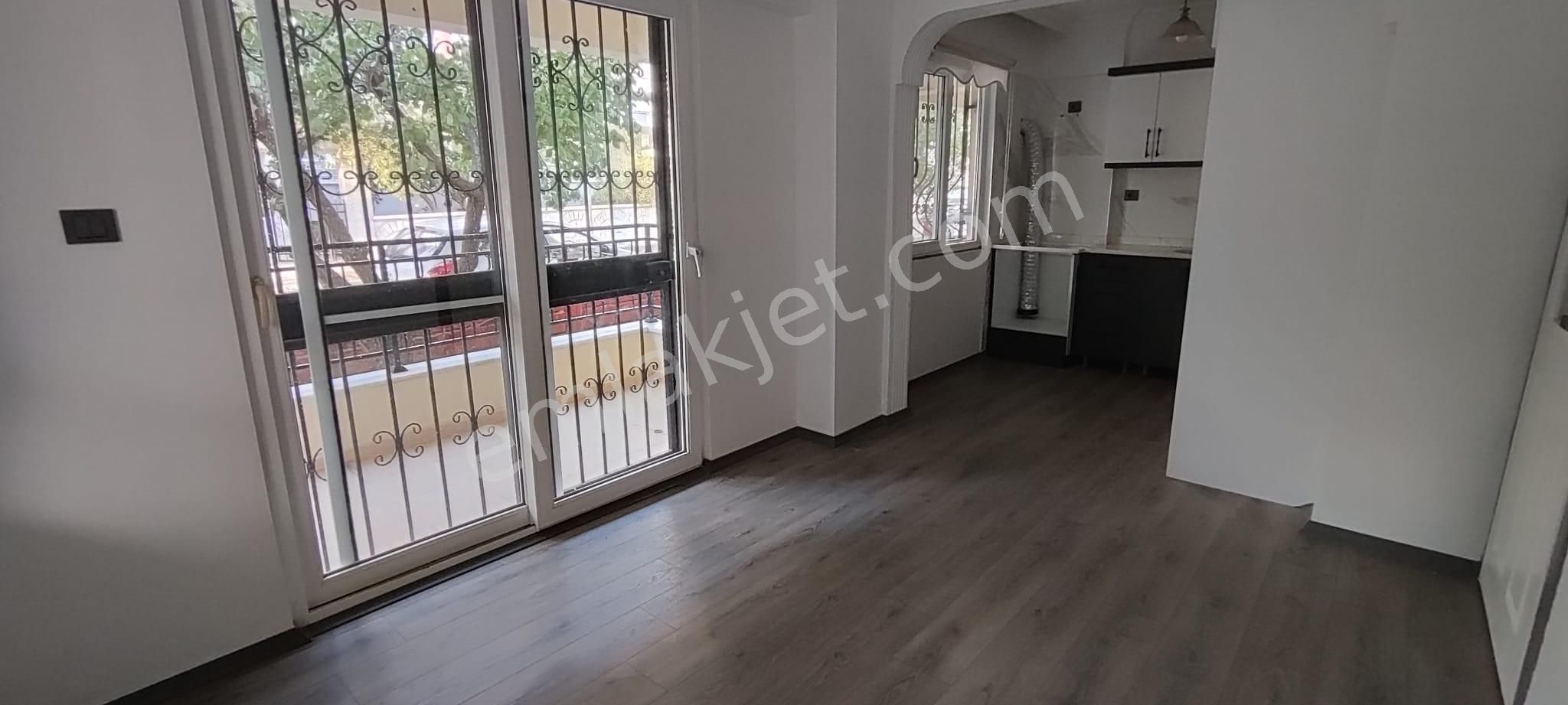 Didim Altıkum Sahile Yakın Müstakil Satılık Bahçeli 2+1 Daire