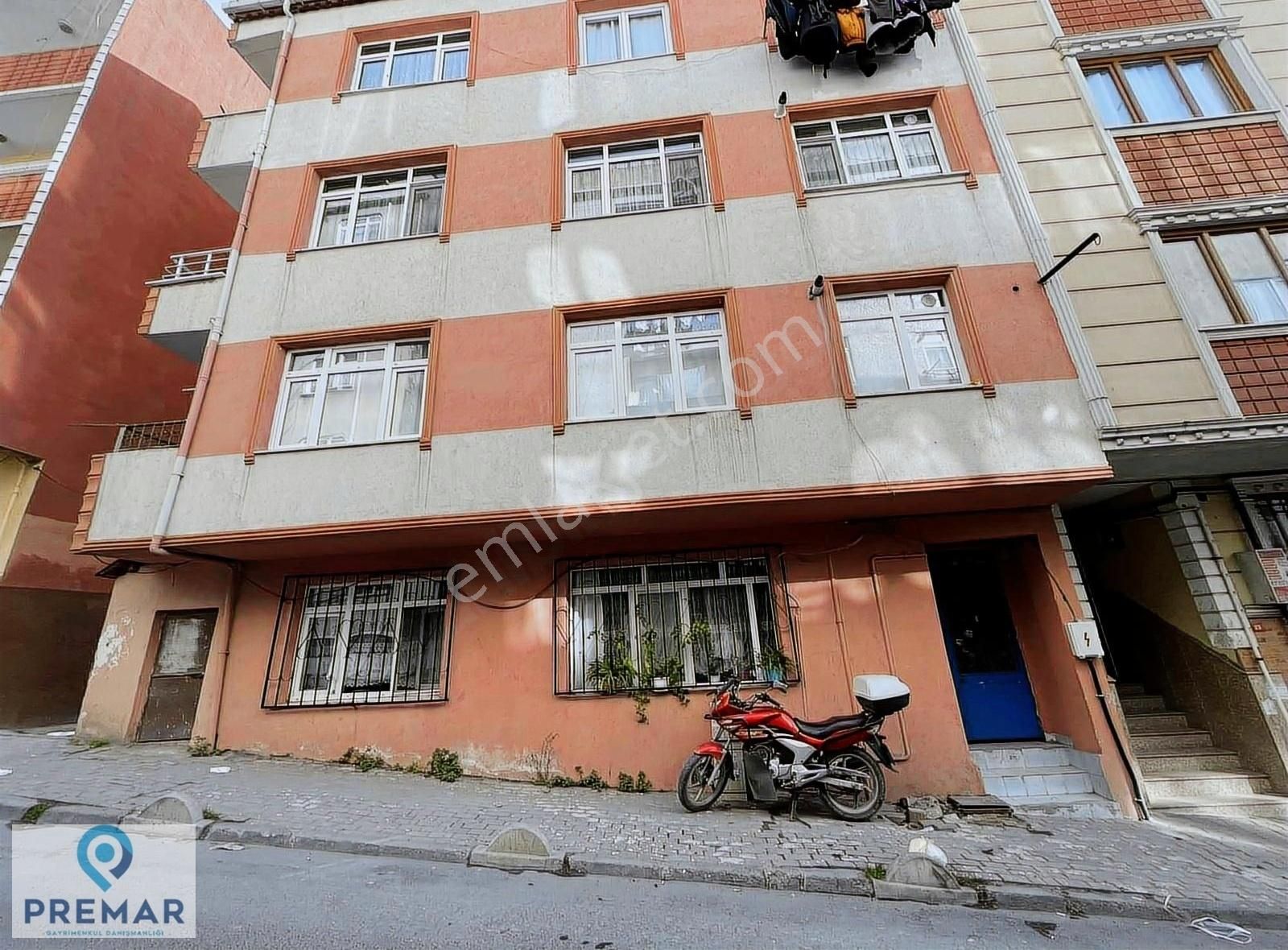 Bağcılar 15 Temmuz Satılık Daire GÜNEŞLİ 15 TEMMUZ MAHALLESİNDE SATILIK 2+1 DÜZ GİRİŞ DAİRE