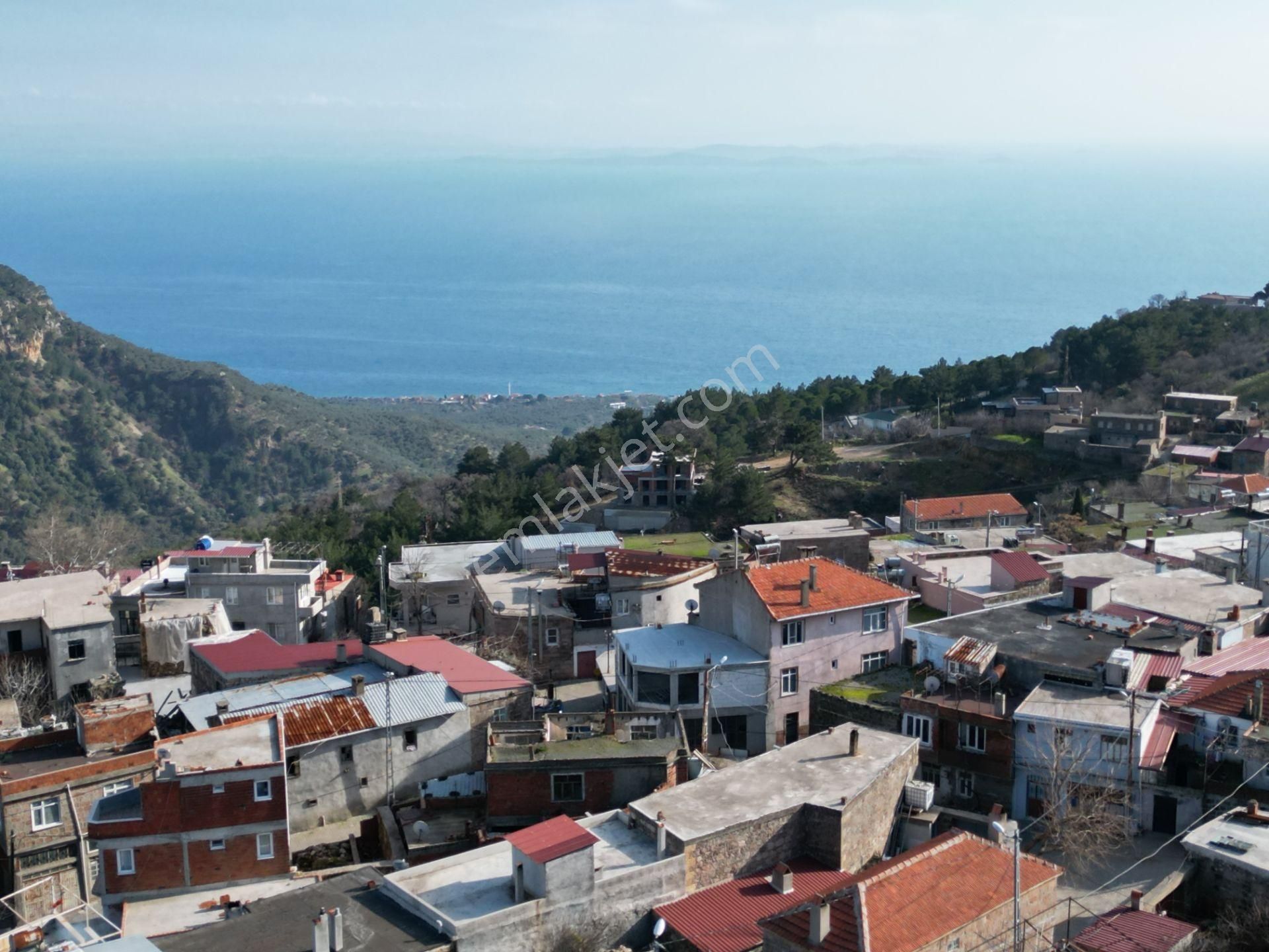 Ayvacık Ahmetçe Köyü Satılık Villa İmarlı Sabri Pınarbaşı'dan Asosa Yakın Ahmetçe Köyünde Satılık Taş Ev