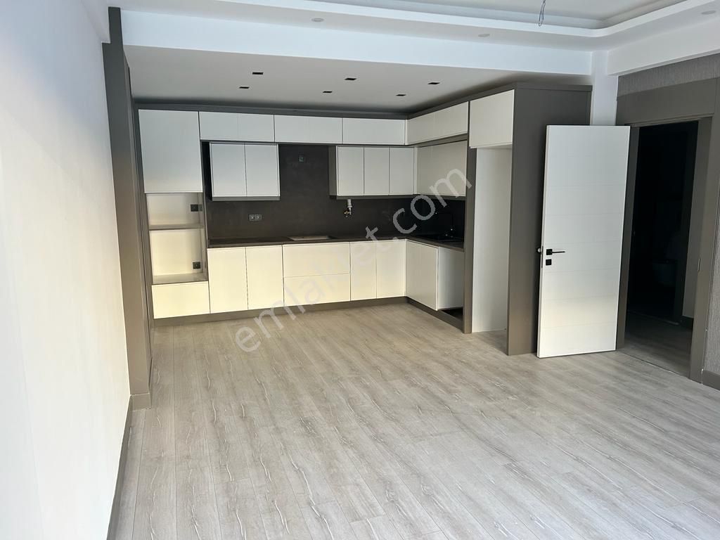 Kuşadası Satılık Lüks 2+1 Daire - Görsel 17